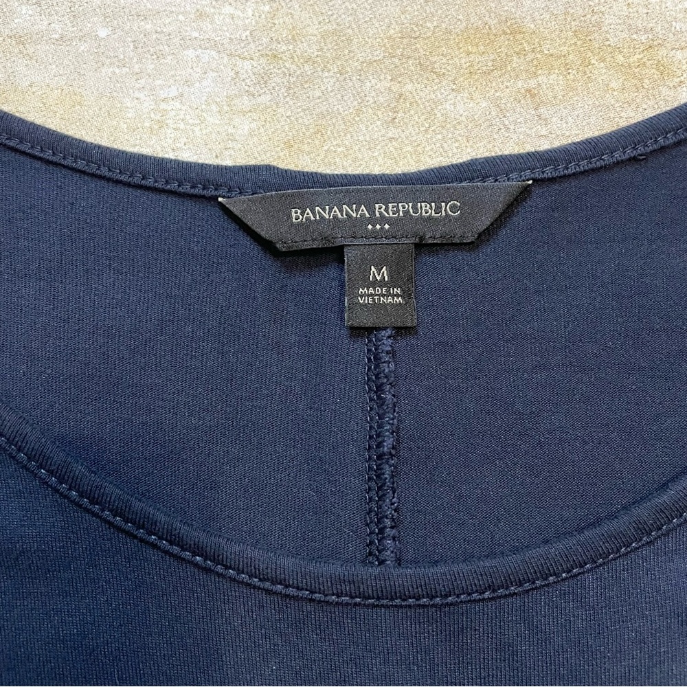 Banana Republic Basic Navy Blouse | M - Picture 4 of 5